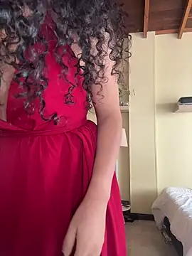 GabriSaenz online show from June 11, 2026, 1:19 pm