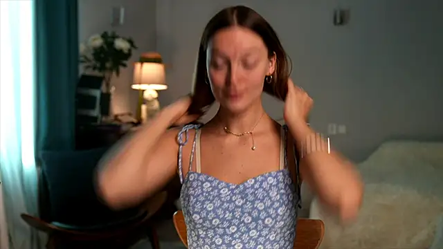 Snapshot of Special___ chatting on March 19, 2025, 2:35 pm Special    online show from March 19, 2025, 2:35 pm