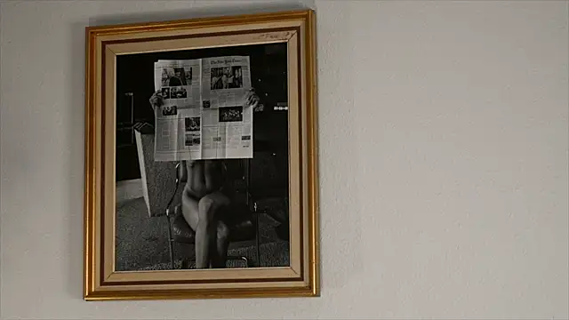 Snapshot of Special___ chatting on December 18, 2024, 9:51 pm Special    online show from December 18, 2024, 9:51 pm