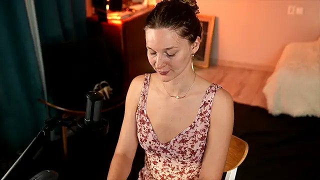 Snapshot of Special___ chatting on March 7, 2025, 6:33 pm Special    online show from March 7, 2025, 6:33 pm