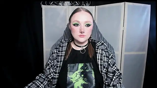 Snapshot of YourDyingBride chatting on February 8, 2026, 6:11 am YourDyingBride online show from February 8, 2026, 6:11 am