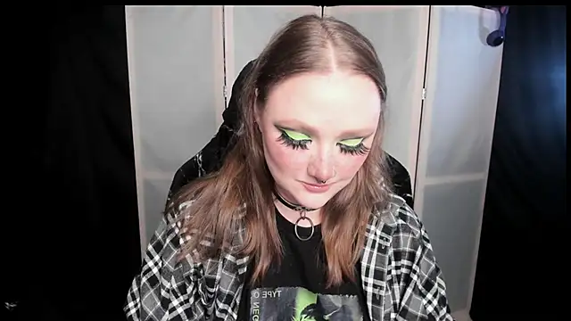 Snapshot of YourDyingBride chatting on February 3, 2026, 1:05 am YourDyingBride online show from February 3, 2026, 1:05 am