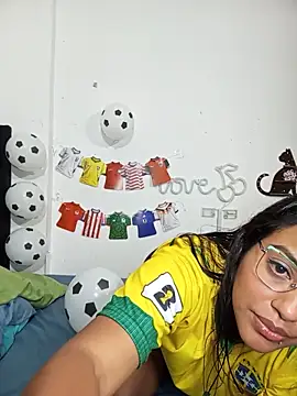 Snapshot of marypaula chatting on June 11, 2026, 5:54 pm marypaula online show from June 11, 2026, 5:54 pm