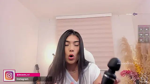 Snapshot of Alexandra_ra chatting on November 12, 2025, 1:43 am Alexandra ra online show from November 12, 2025, 1:43 am