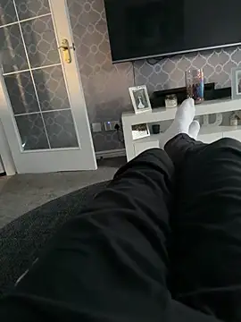 Snapshot of Furdale chatting on November 17, 2025, 2:43 pm Furdale online show from November 17, 2025, 2:43 pm