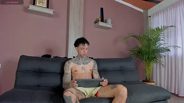 Aron ford online show from November 24, 2025, 11:54 am