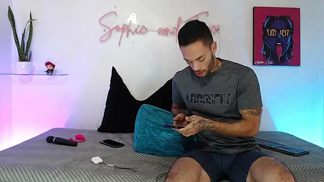 Snapshot of SophieFoxx17 chatting on November 8, 2025, 12:14 am SophieFoxx17 online show from November 8, 2025, 12:14 am