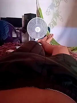 JOHN GOSTOSO online show from November 15, 2025, 3:49 pm