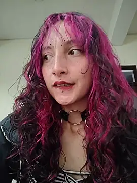  Laary online show from February 10, 2026, 7:24 pm