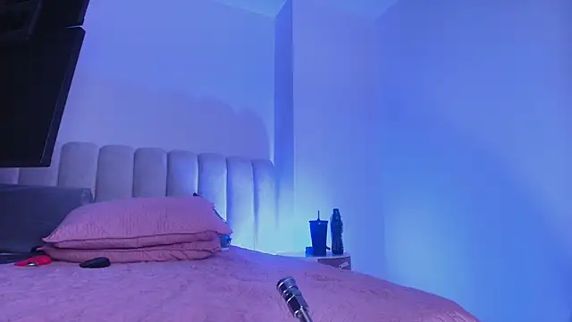 Snapshot of britanyy_ chatting on November 28, 2025, 3:17 am britanyy online show from November 28, 2025, 3:17 am