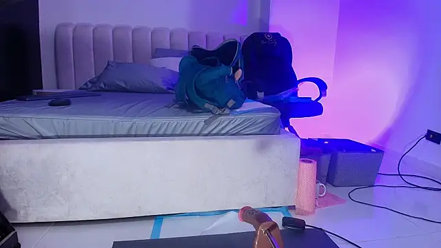 Snapshot of britanyy_ chatting on November 13, 2025, 3:10 am britanyy online show from November 13, 2025, 3:10 am