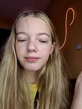 Snapshot of -veranito- chatting on March 18, 2025, 3:02 am -veranito- online show from March 18, 2025, 3:02 am