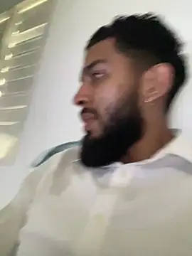 Alessandro  Rossi online show from February 13, 2026, 5:24 pm