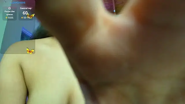 Snapshot of shanakendall chatting on October 13, 2025, 12:07 pm shanakendall online show from October 13, 2025, 12:07 pm