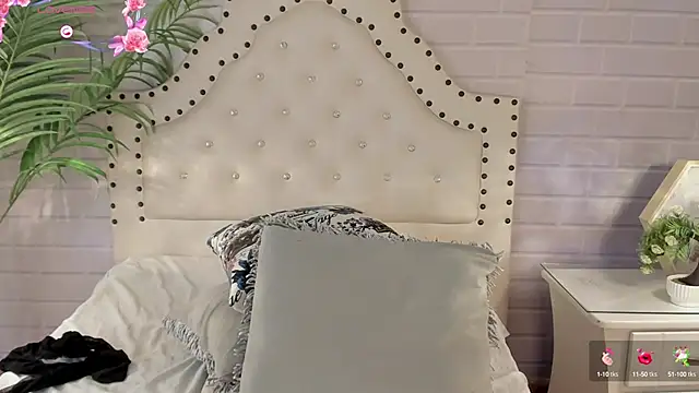 Snapshot of _Eurekaa_ chatting on March 15, 2025, 11:50 pm  Eurekaa  online show from March 15, 2025, 11:50 pm