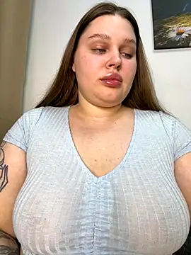 perfect sweety girl online show from November 5, 2025, 6:33 pm