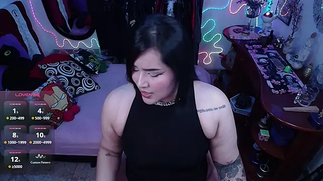 lufek23 online show from April 17, 2026, 4:10 pm