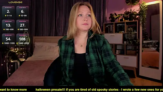Snapshot of Lazy_Lady chatting on October 17, 2025, 2:30 pm Lazy Lady online show from October 17, 2025, 2:30 pm