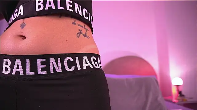 danna berlin  online show from November 11, 2025, 7:19 pm