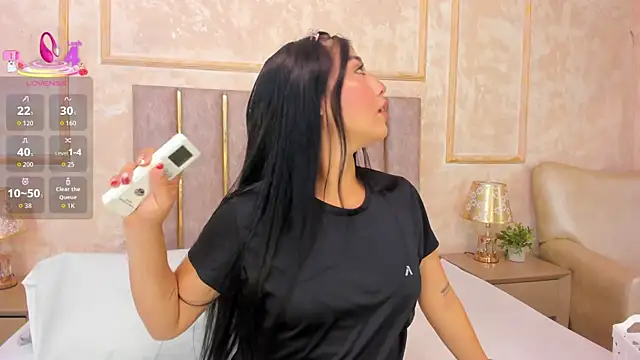 Snapshot of Natasharuso chatting on September 13, 2025, 11:43 am Natasharuso online show from September 13, 2025, 11:43 am