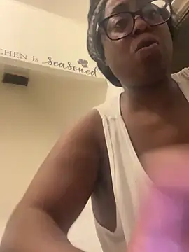 Snapshot of Goddesskarisma chatting on November 16, 2025, 4:17 am Goddesskarisma online show from November 16, 2025, 4:17 am