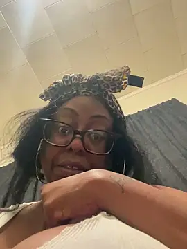 Snapshot of Goddesskarisma chatting on October 8, 2025, 2:46 am Goddesskarisma online show from October 8, 2025, 2:46 am