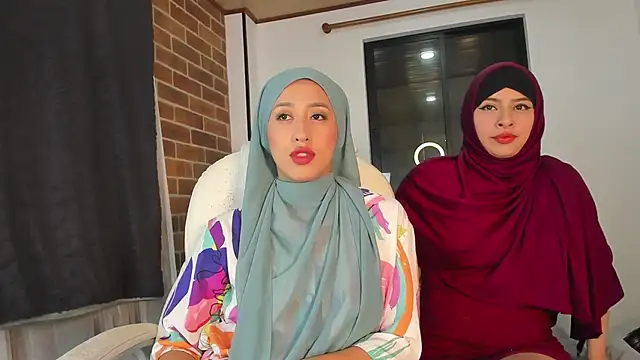 Snapshot of adila_anich chatting on November 5, 2025, 11:52 pm adila anich online show from November 5, 2025, 11:52 pm