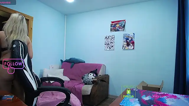 diamondjune online show from March 5, 2026, 12:13 pm