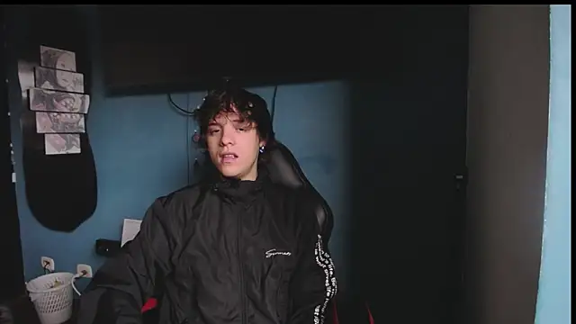 Santiago kiler online show from April 4, 2026, 7:53 pm