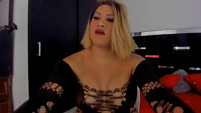 Snapshot of Dollperverthot chatting on May 29, 2026, 12:11 pm Dollperverthot online show from May 29, 2026, 12:11 pm