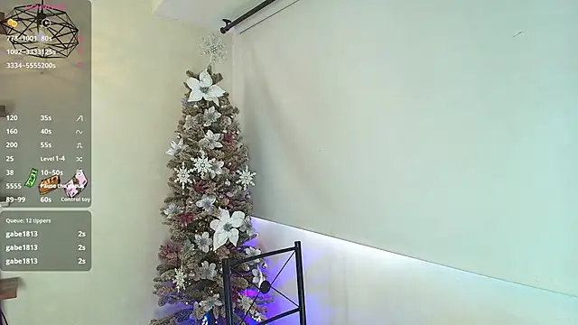 Sassy--Girl online show from December 2, 2025, 6:09 pm