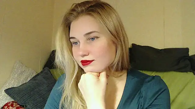 Snapshot of mmmPinUpGirl chatting on October 8, 2025, 5:57 pm mmmPinUpGirl online show from October 8, 2025, 5:57 pm