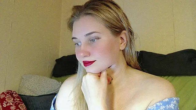 Snapshot of mmmPinUpGirl chatting on October 19, 2025, 2:53 pm mmmPinUpGirl online show from October 19, 2025, 2:53 pm