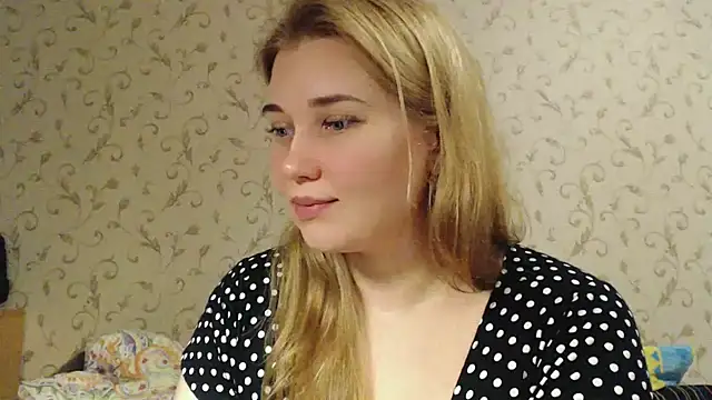 Snapshot of mmmPinUpGirl chatting on February 3, 2025, 5:29 am mmmPinUpGirl online show from February 3, 2025, 5:29 am
