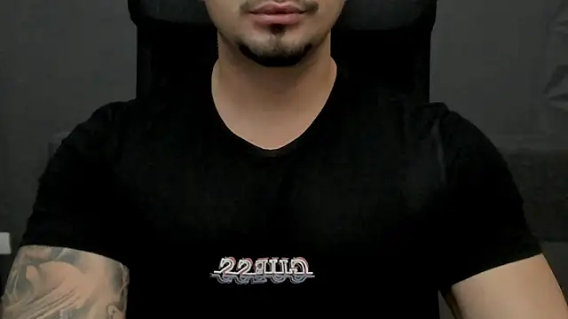 Snapshot of TonyWilcox chatting on November 26, 2025, 5:29 am TonyWilcox online show from November 26, 2025, 5:29 am