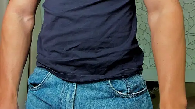 Snapshot of ClintMasters chatting on November 14, 2025, 6:28 am ClintMasters online show from November 14, 2025, 6:28 am