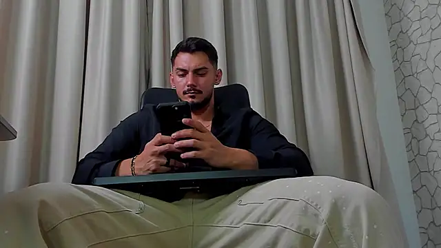 Snapshot of ClintMasters chatting on September 29, 2025, 5:03 am ClintMasters online show from September 29, 2025, 5:03 am