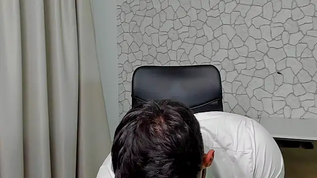 Snapshot of ClintMasters chatting on November 16, 2025, 5:12 am ClintMasters online show from November 16, 2025, 5:12 am