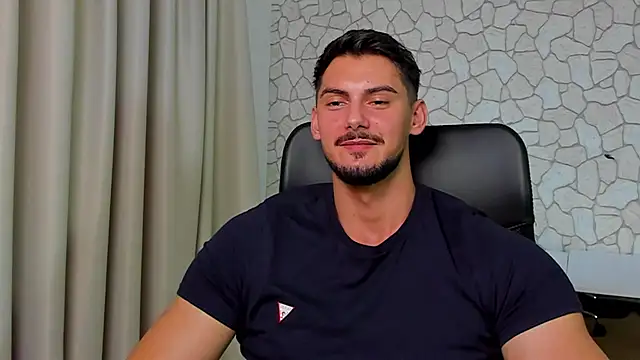 Snapshot of ClintMasters chatting on December 2, 2025, 6:48 am ClintMasters online show from December 2, 2025, 6:48 am