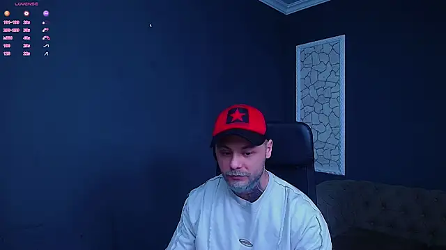 Snapshot of BrianHunts chatting on December 14, 2025, 6:08 am BrianHunts online show from December 14, 2025, 6:08 am