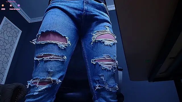 Snapshot of BrianHunts chatting on November 24, 2025, 5:40 am BrianHunts online show from November 24, 2025, 5:40 am