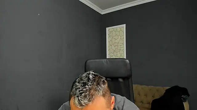 Snapshot of BrianHunts chatting on February 27, 2026, 6:35 am BrianHunts online show from February 27, 2026, 6:35 am