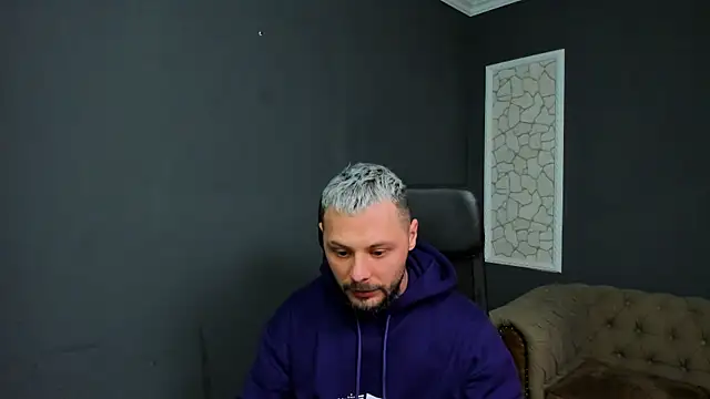 Snapshot of BrianHunts chatting on January 10, 2026, 5:36 am BrianHunts online show from January 10, 2026, 5:36 am