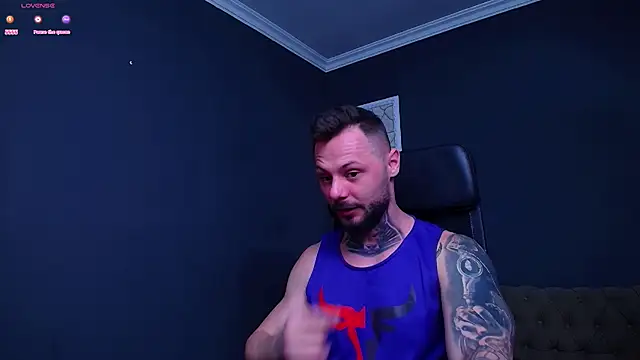 Snapshot of BrianHunts chatting on October 24, 2025, 4:55 am BrianHunts online show from October 24, 2025, 4:55 am