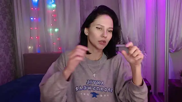 Snapshot of Zlata888 chatting on December 29, 2024, 3:33 am Zlata888 online show from December 29, 2024, 3:33 am