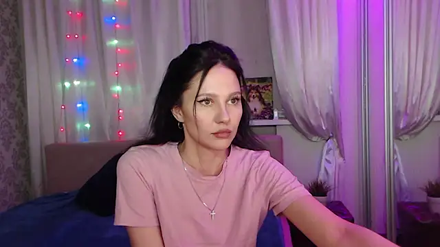 Snapshot of Zlata888 chatting on November 28, 2025, 5:13 pm Zlata888 online show from November 28, 2025, 5:13 pm