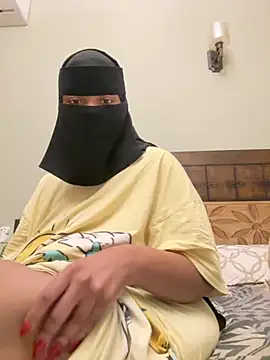 Snapshot of Submissive_Arab chatting on September 24, 2025, 11:06 am Submissive Arab online show from September 24, 2025, 11:06 am