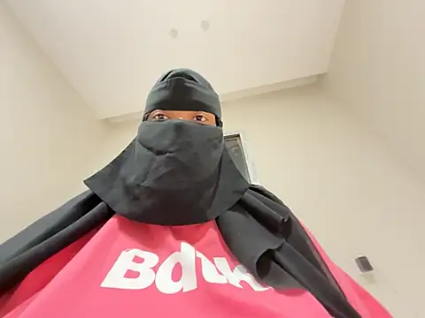 Snapshot of Submissive_Arab chatting on July 12, 2026, 9:15 pm Submissive Arab online show from July 12, 2026, 9:15 pm