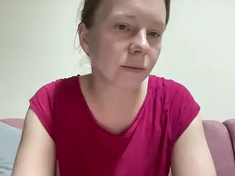 SweetLucy96 online show from October 25, 2025, 10:25 am