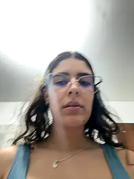 Snapshot of _Niah_ chatting on October 24, 2025, 11:04 pm Niah online show from October 24, 2025, 11:04 pm